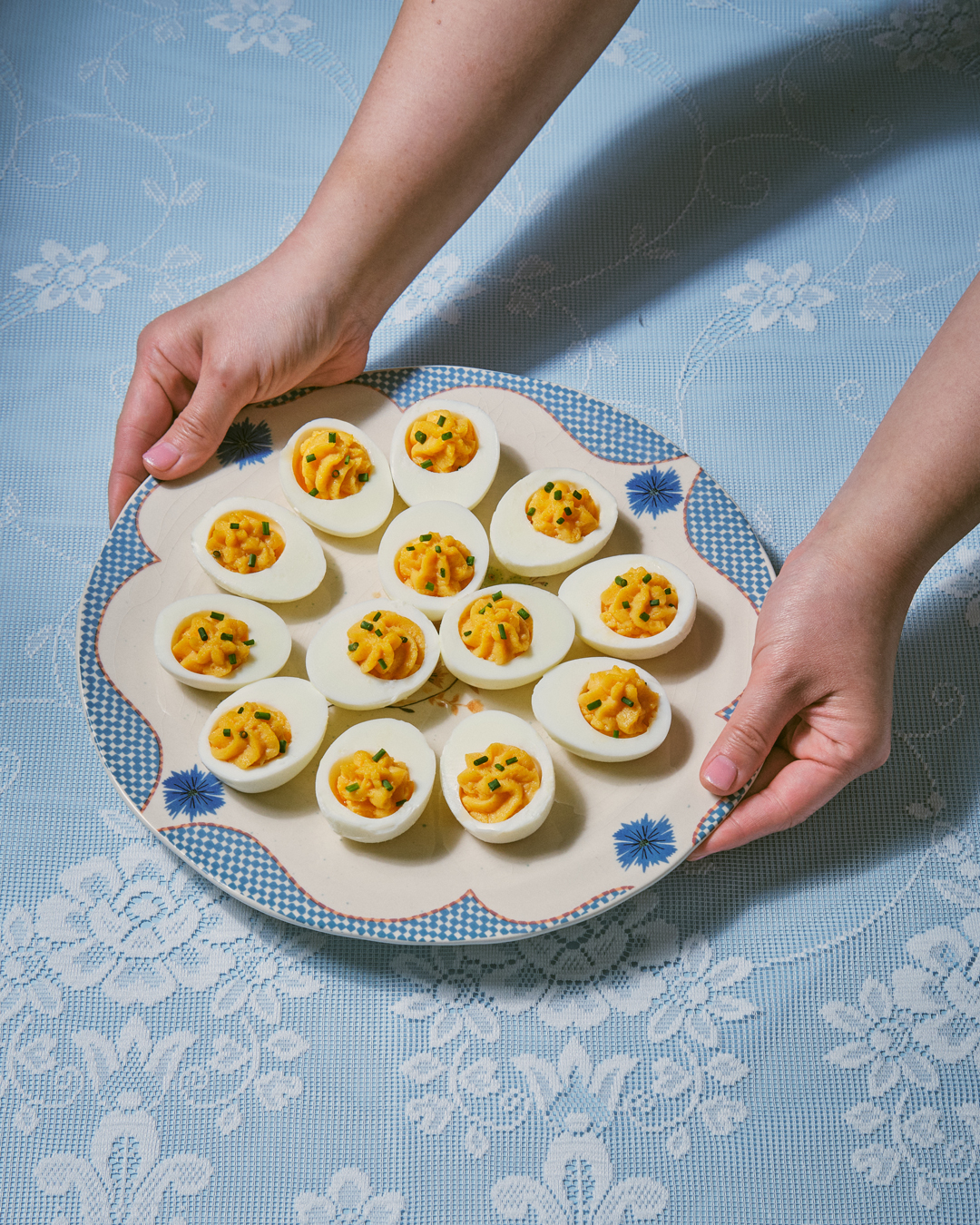 serving devilled eggs on platter